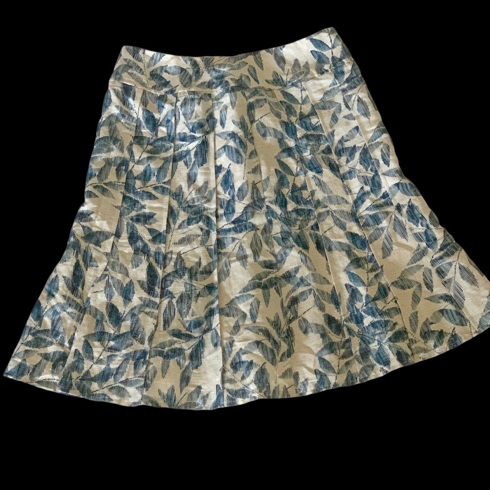 Ann Taylor Knee-Length Pleated Flare Blue Flowers Skirt